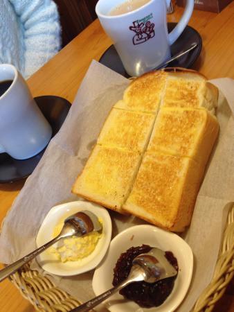 Coffee-Dokoro Komeda Coffee Yaizu Inter